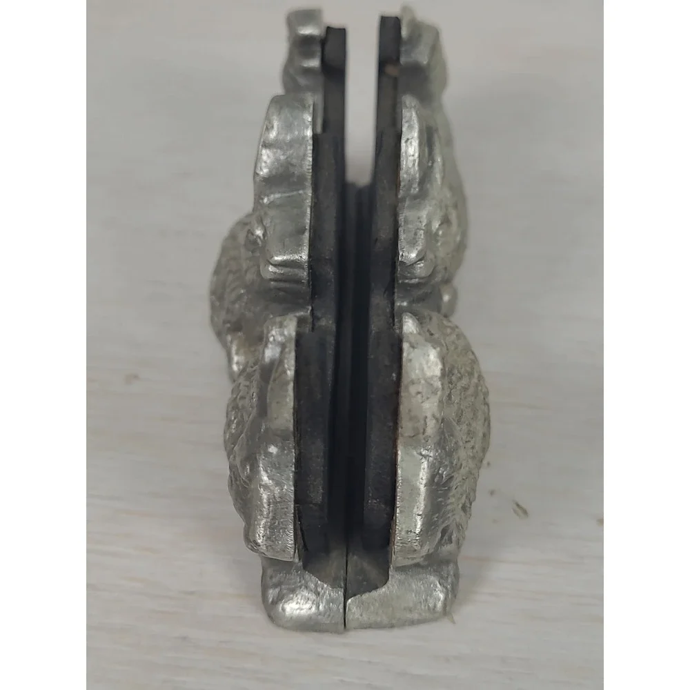 Vintage Style Cast Metal Rabbit Bunny Card Holder Silver Tone